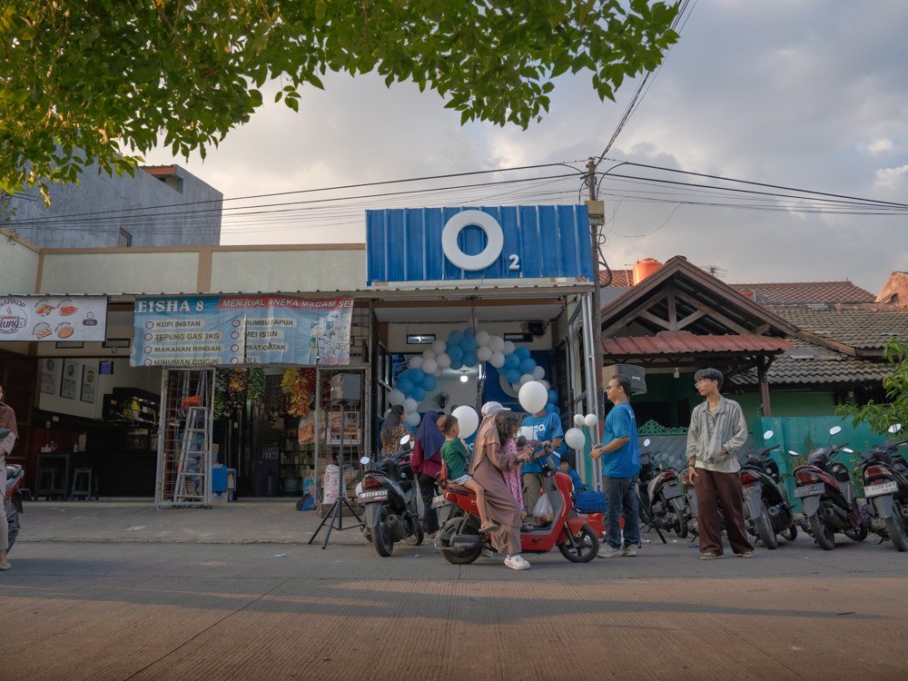 Tampak depan outlet O2 Laundry