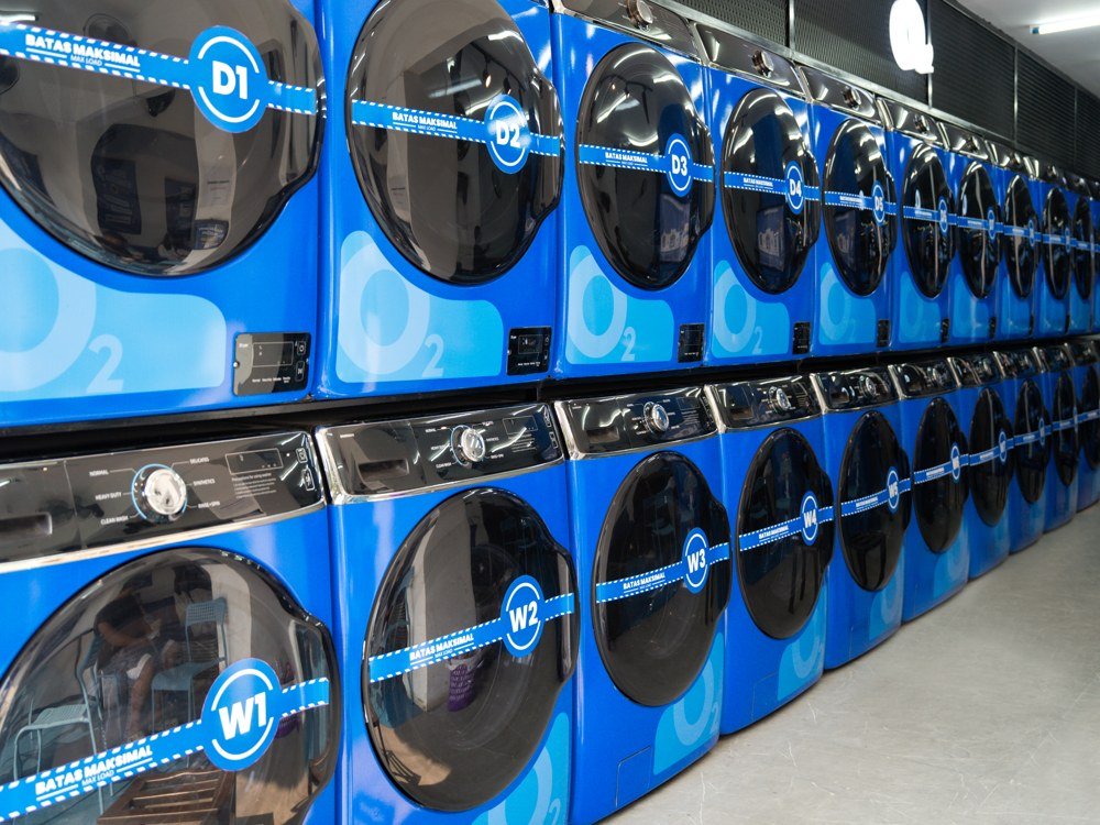 Tampilan interior outlet O2 Laundry